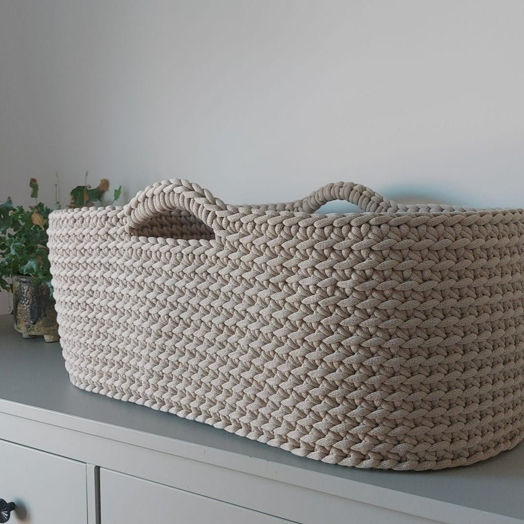 Mozesmandje wieg [Beige] | Handgehaakt | Incl Matras, Molton en Hoezen | Standaard apart